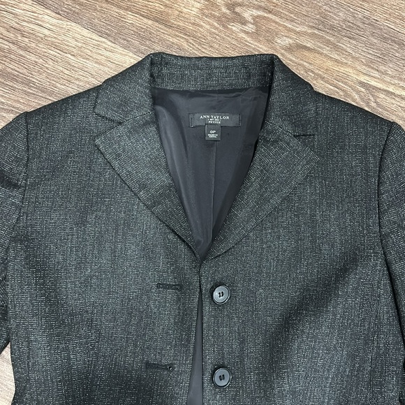 Ann Taylor Women's Petite Blazer size 0P - Picture 2 of 4